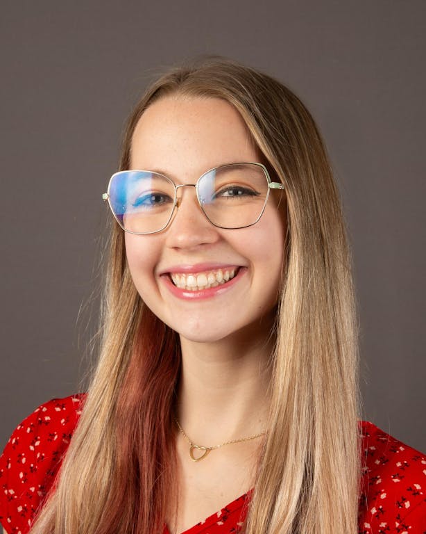 Headshot of AnnaBelle Favre, from the shoulders up.