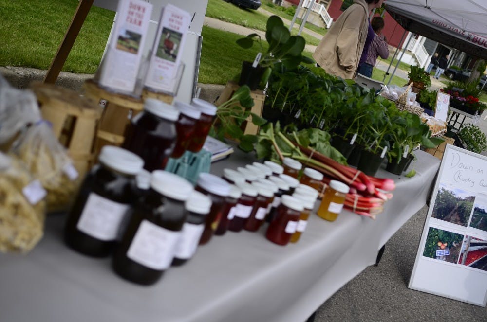 	Farmers’ markets provide fresh produce.