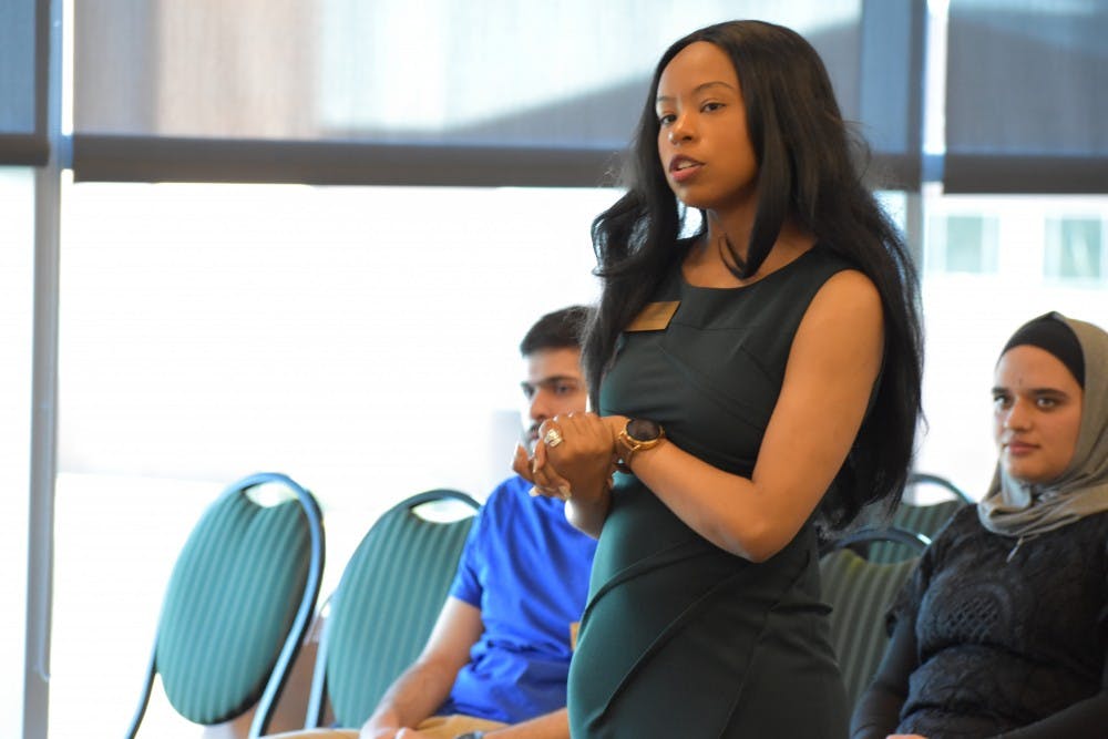 Crutcher Speaks to Student Senate