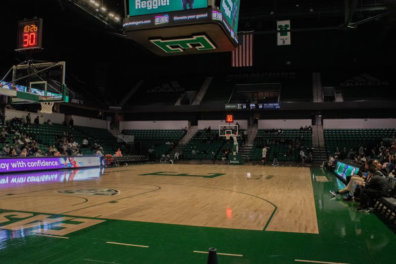 eagle-sports-tips-and-tales-the-eastern-echo