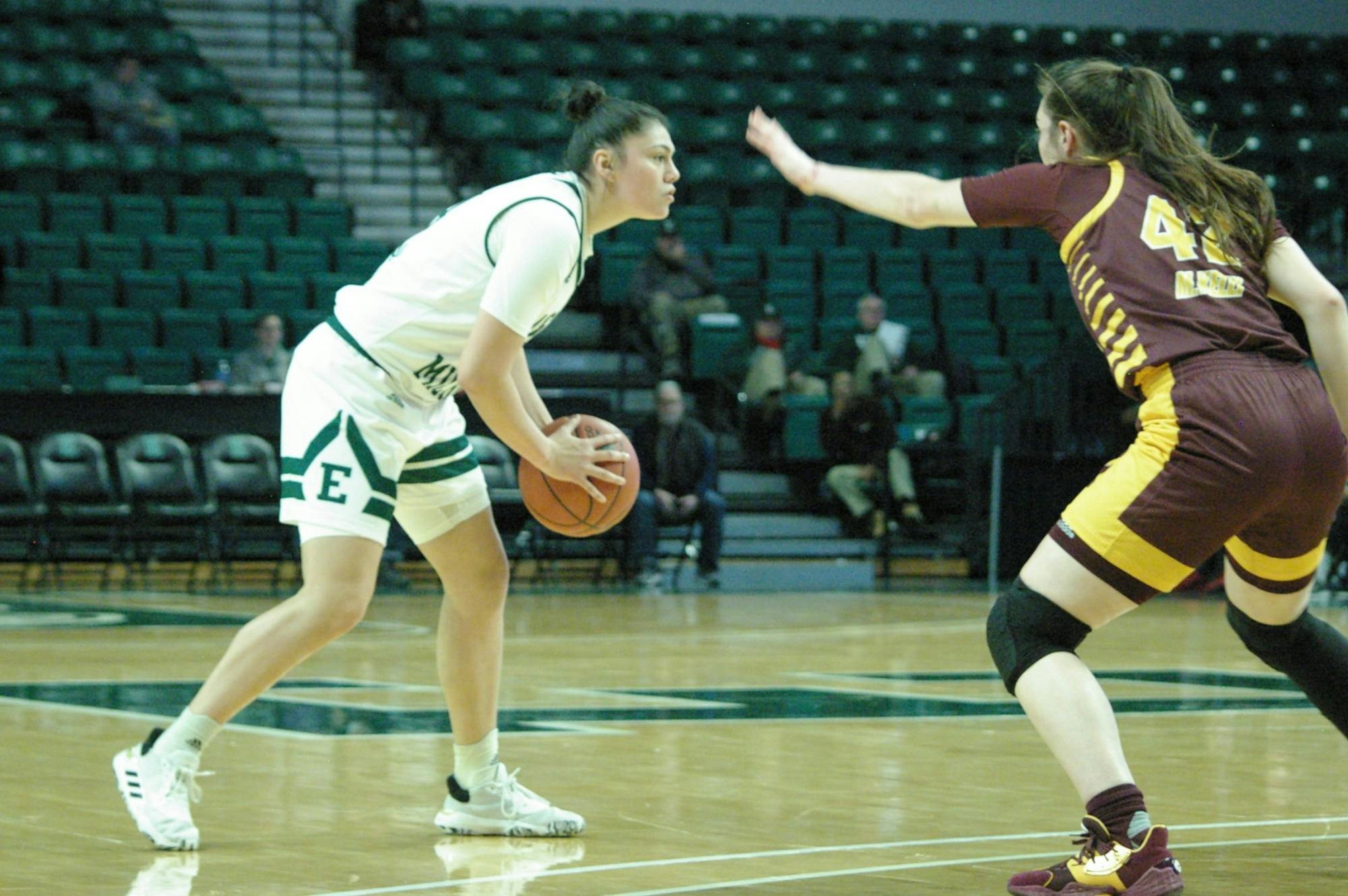 Natalia Pineda guarded