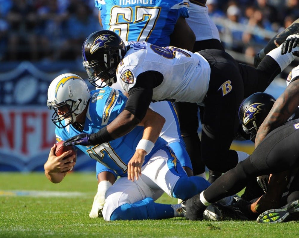 sports-ravens-chargers-1-bz