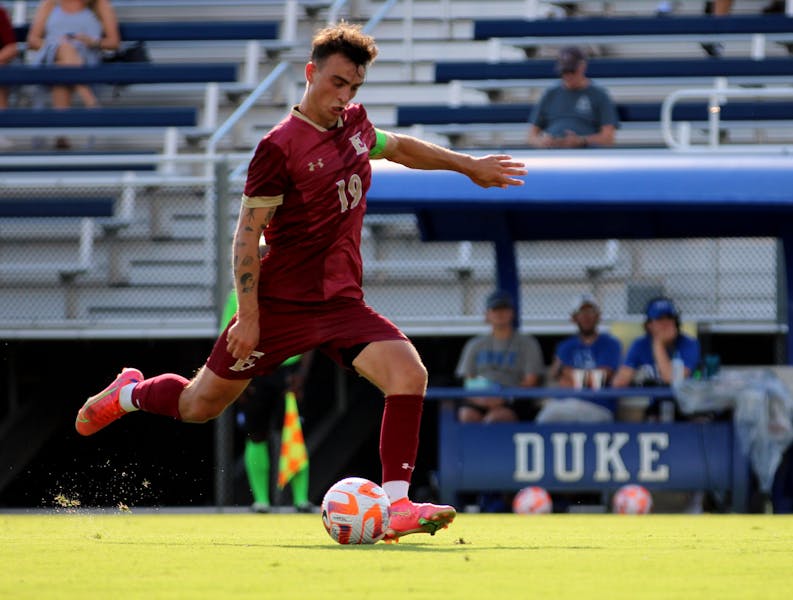 Elon men’s soccer debuts promising roster Elon News Network