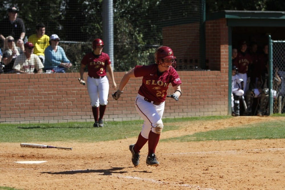 10-softball-furman-031012-drago
