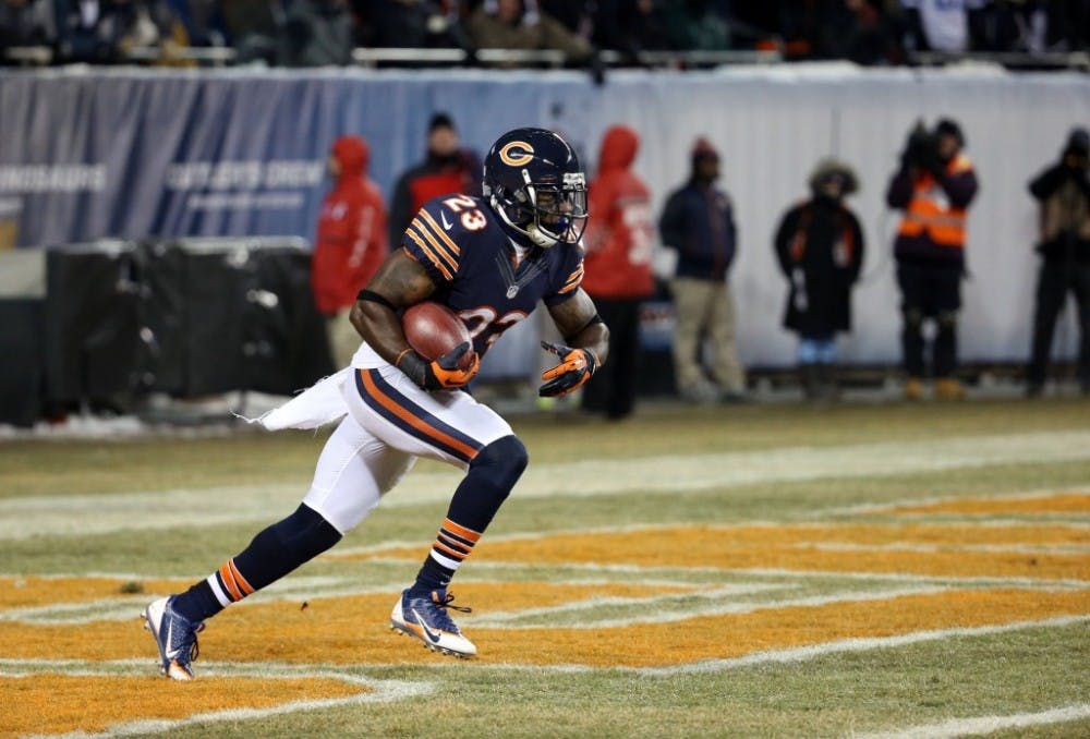 Devin Hester, who broke records as the Bears kick returner, retires from NFL