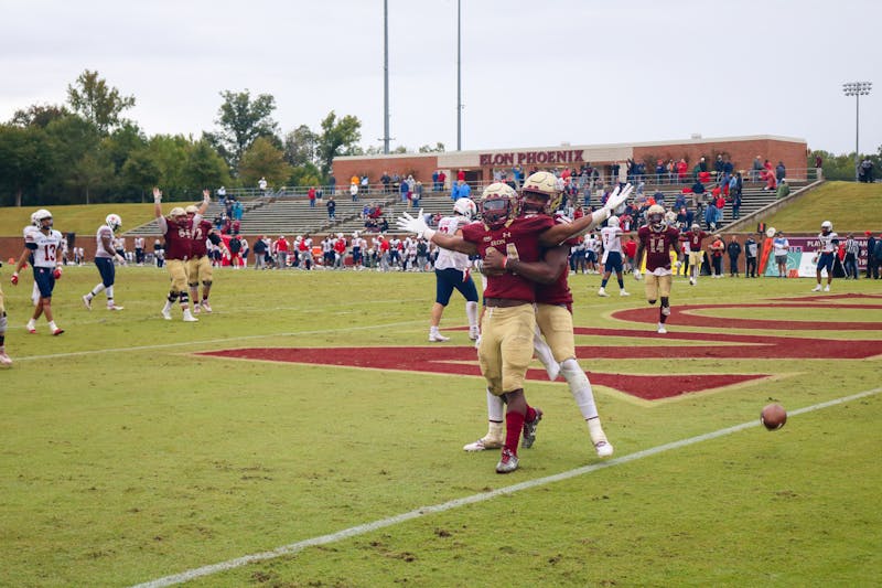 Elon Phoenix on X: Former @ElonFootball linebacker Tony Settles '87 was  one of several former @Redskins players to be honored with Super Bowl rings  this week. Congrats, Tony!    / X