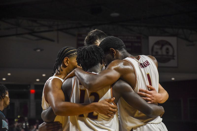 Elon University men’s basketball team ends UNCWilmington’s 12 game win
