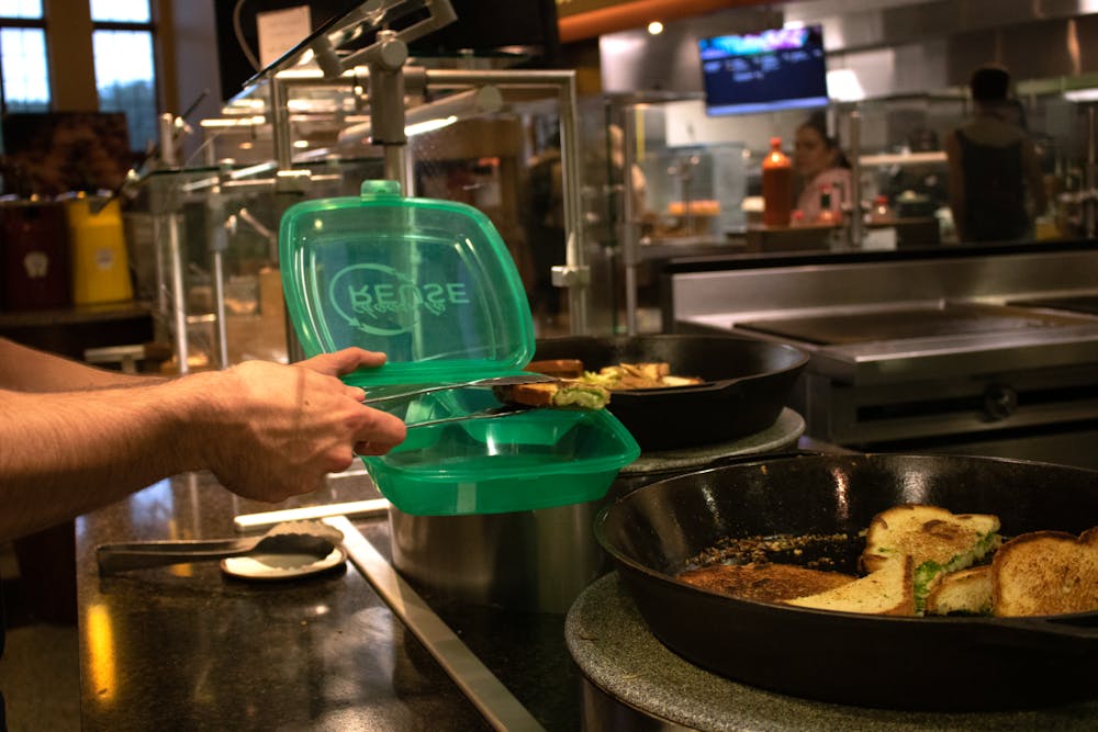 M Dining expands reusable To-Go container program