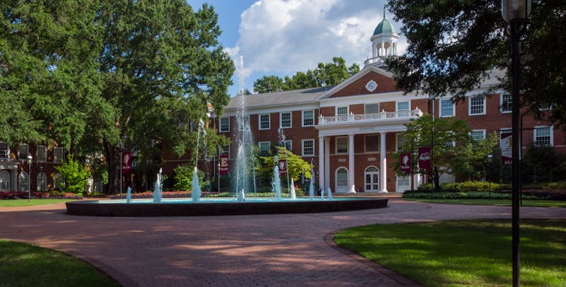 Elon University announces pause on hiring vacant faculty, staff positions for 2025-26