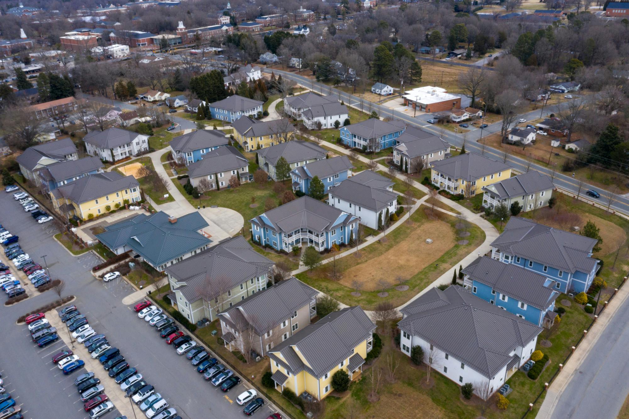 Elon University announces increase in parking permit price