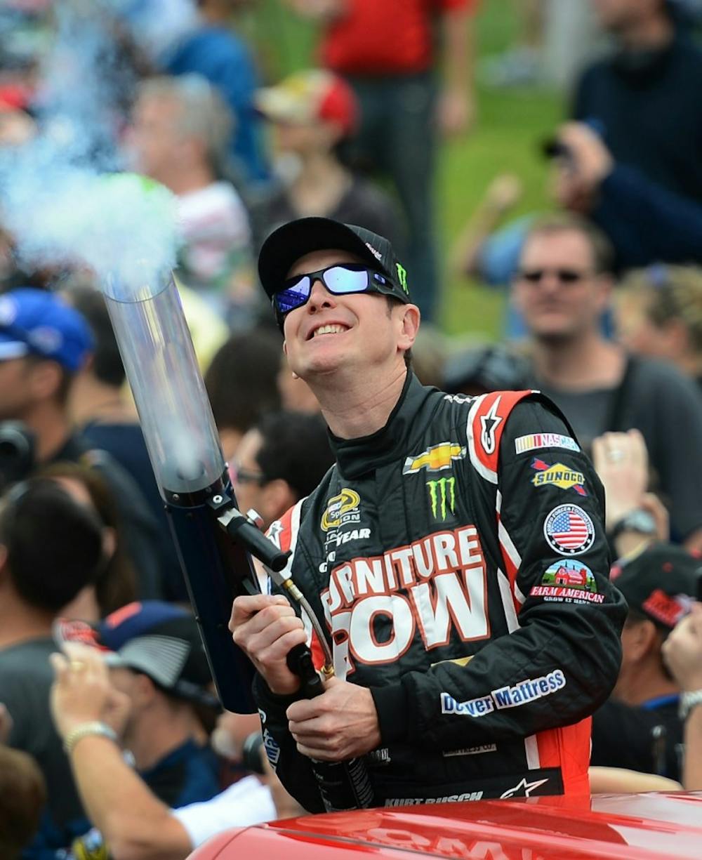 sports-car-nascar-78-ch