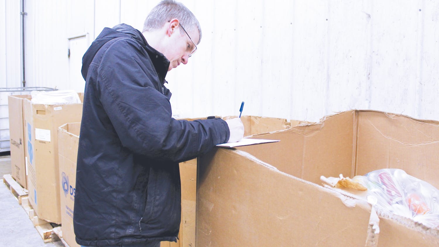 Phil Grabowski collects weekly data on recycling PRINT_.jpg