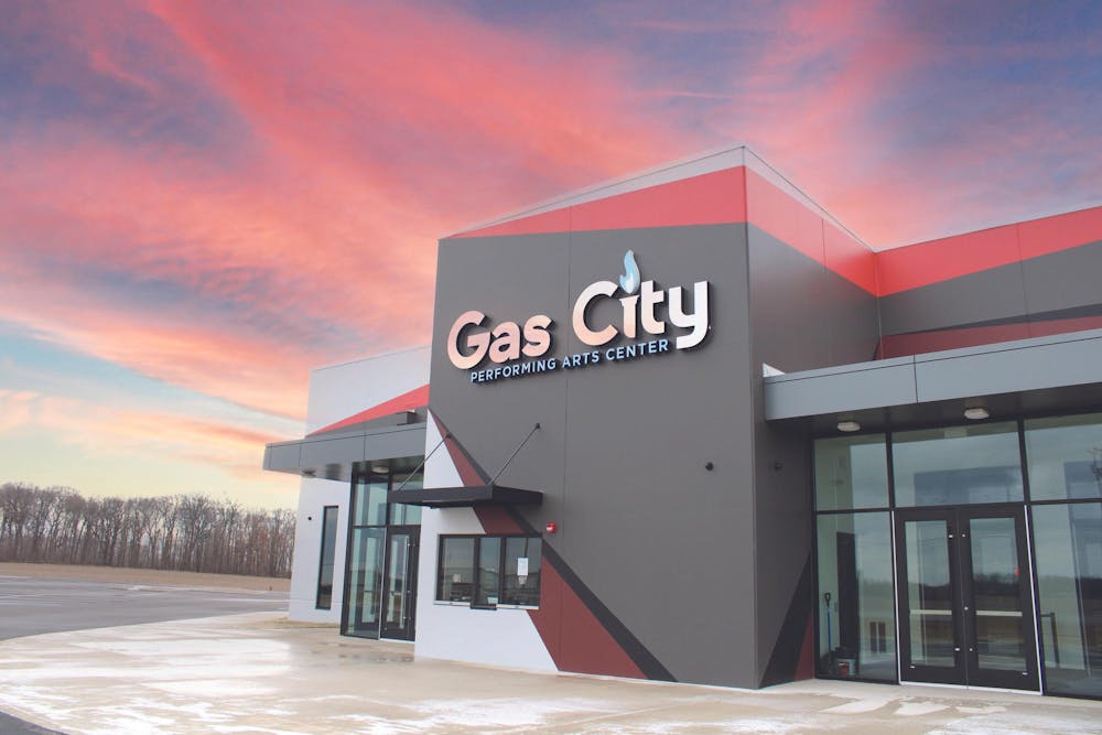 Gas city hor- fin.jpg