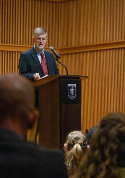 Historian lectures on Founding Father’s Faith - The Echo