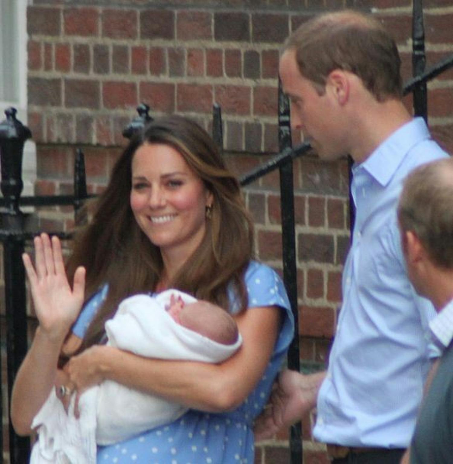 The_Duke_and_Duchess_of_Cambridge_with_Prince_George-crop.jpg