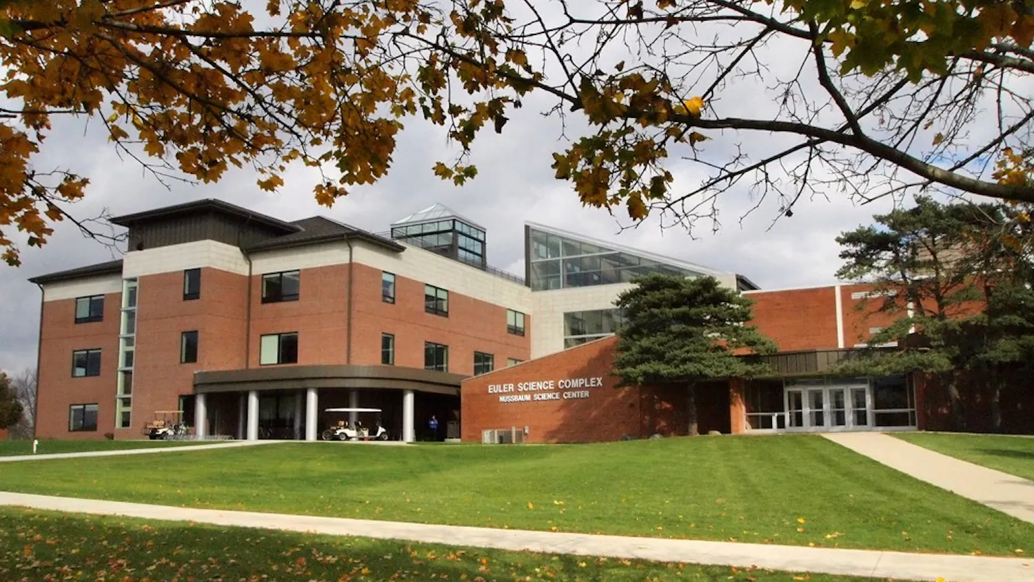 Euler_Science_Complex_-_Taylor_University_-_Oct_2012.jpg