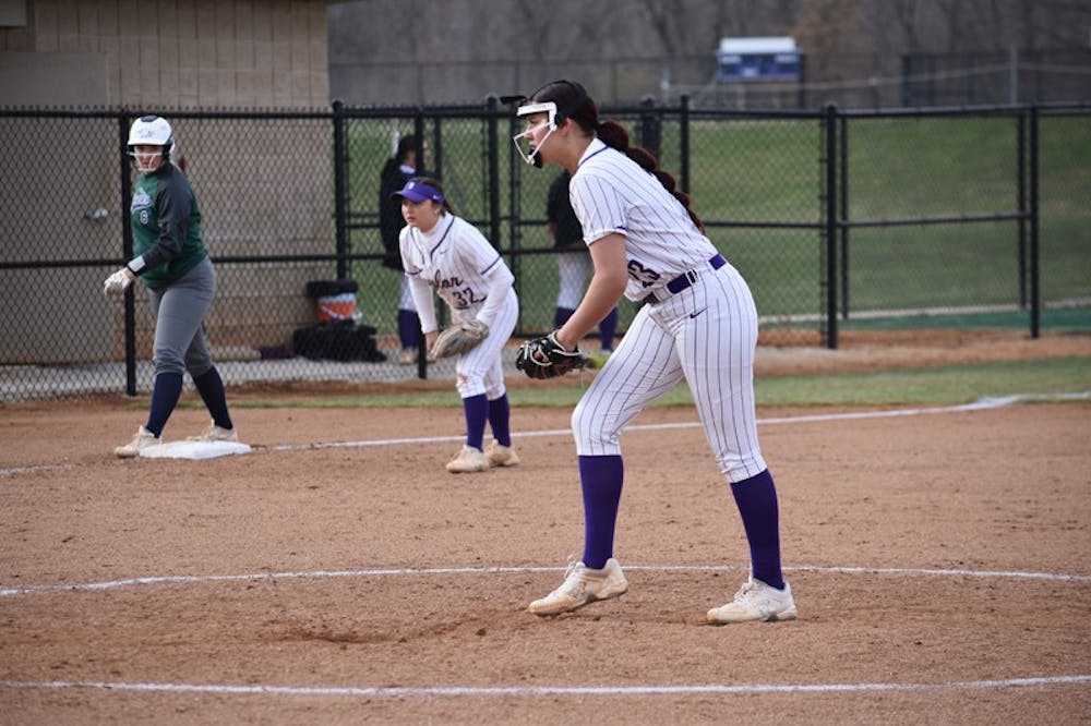 Softball wins three out of four weekend games