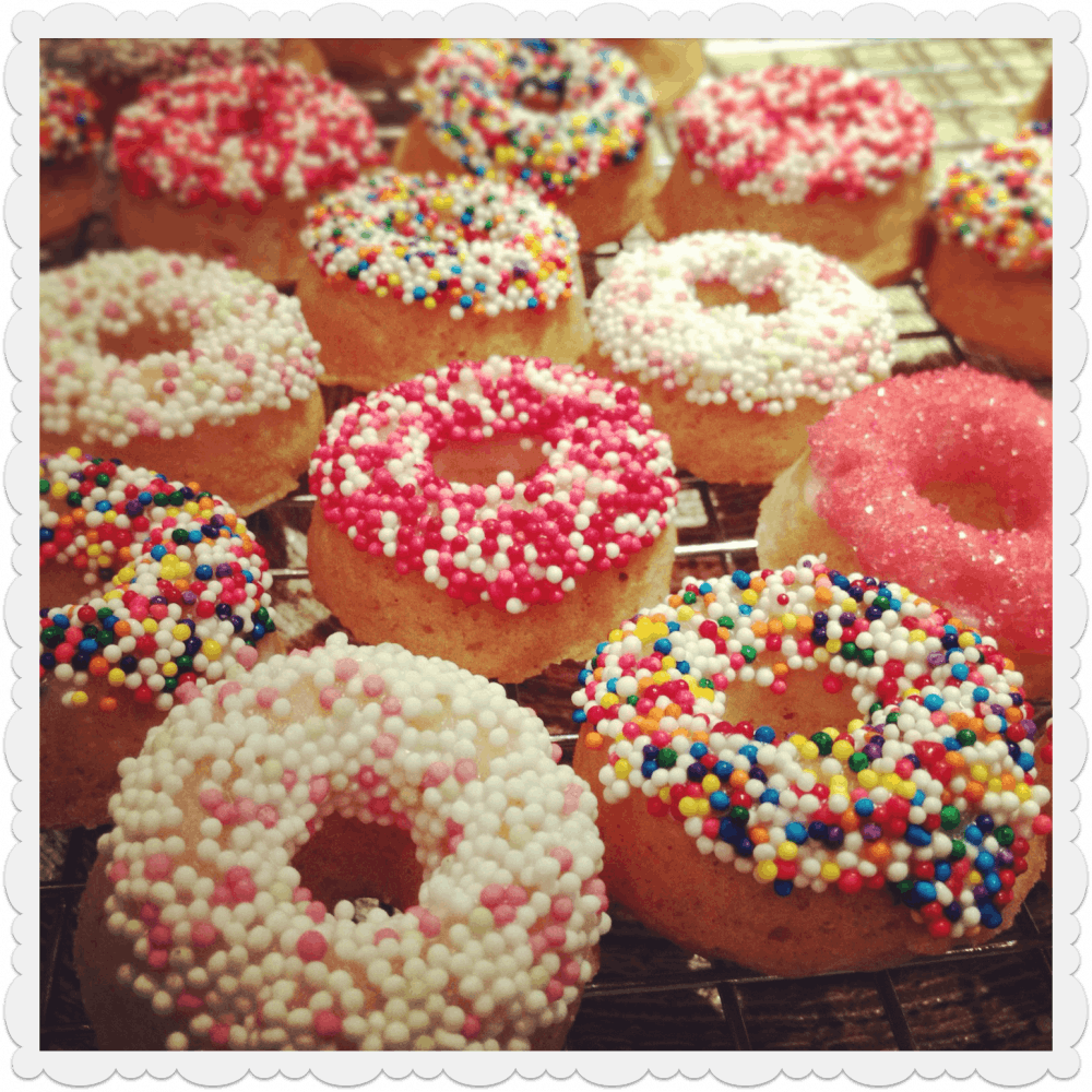 mini-donuts-white-frame.png