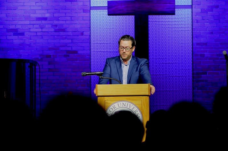 Campus Pastor Jon Cavanagh preached in chapel about this year’s theme, “connected and devoted.”