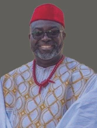 Rev. Dr Morris (2)_inPixio.jpg