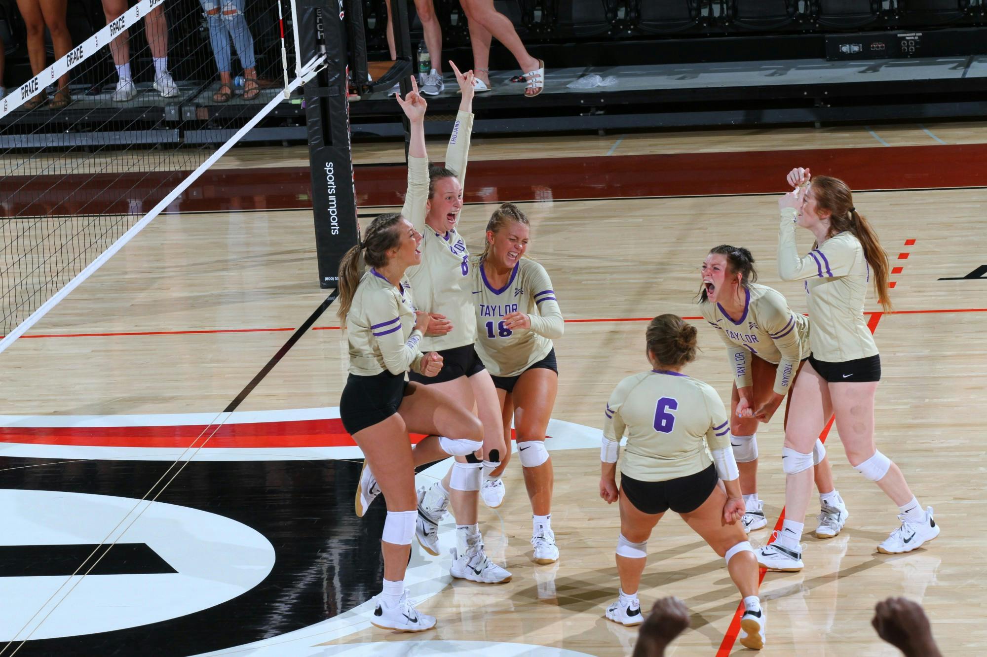 TUVB_atGrace_Team.JPG