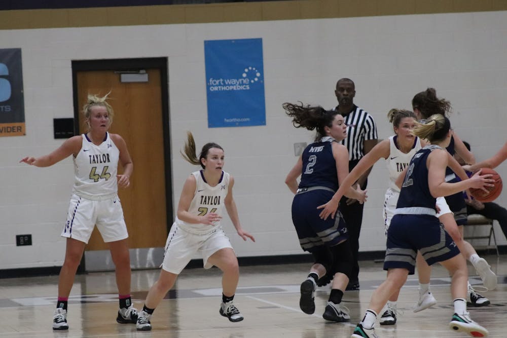 Women's basketball makes tournament final