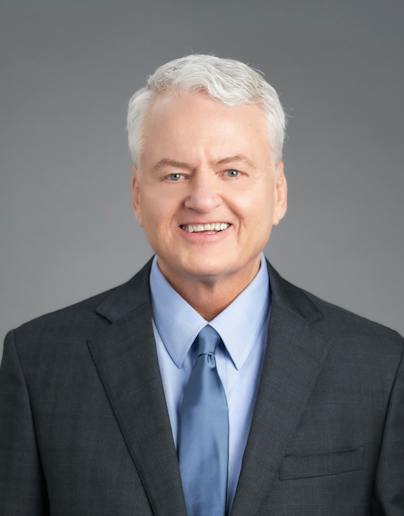 Loftis_Headshot.png