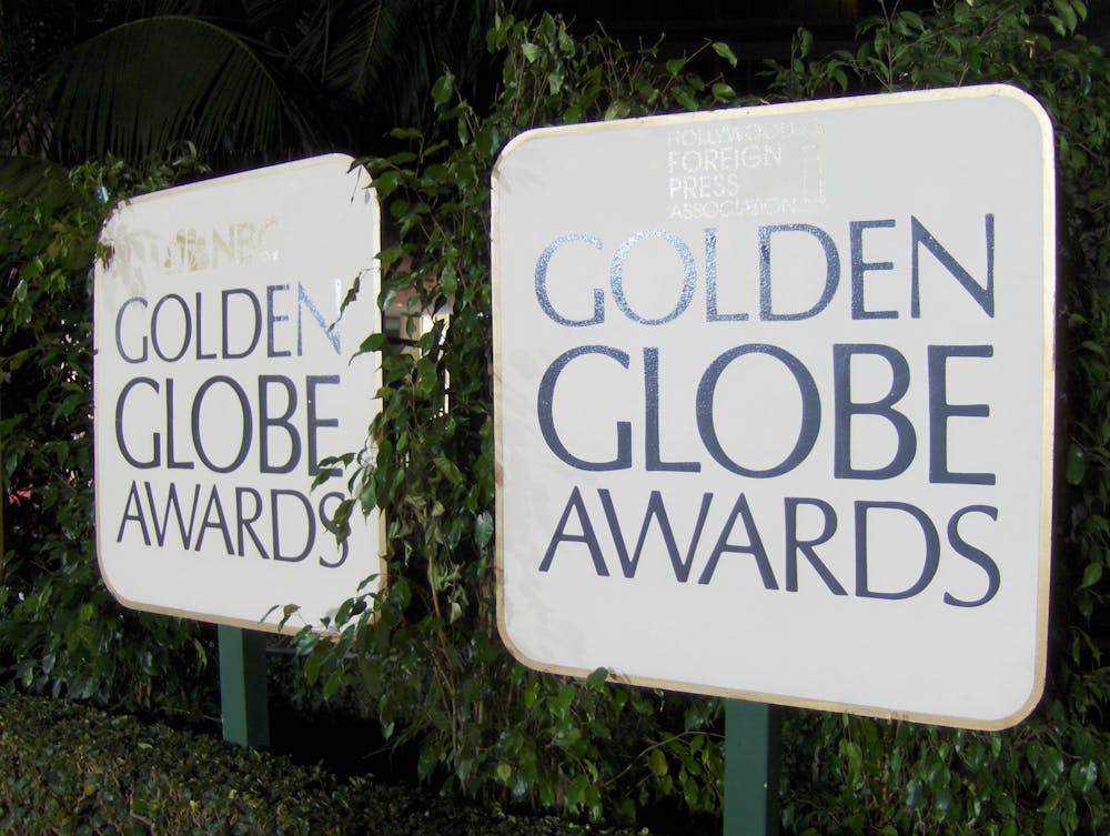 golden-globe-awards-signs