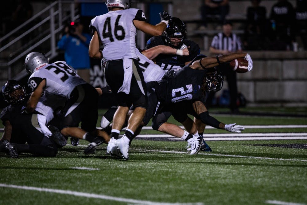 moss-vs-indy-photo