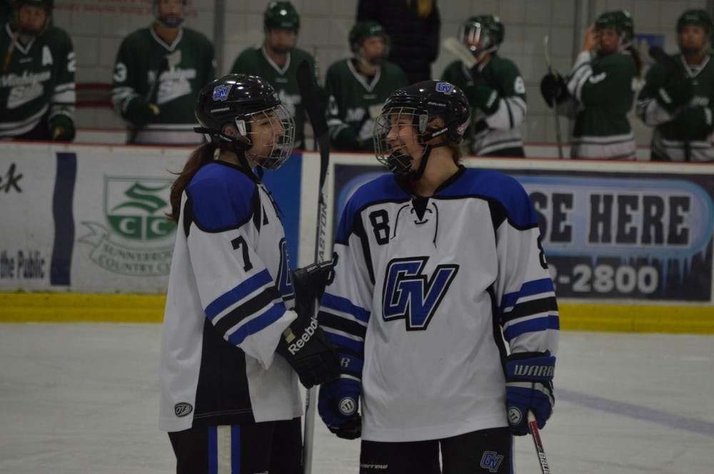 womans-hockey-14