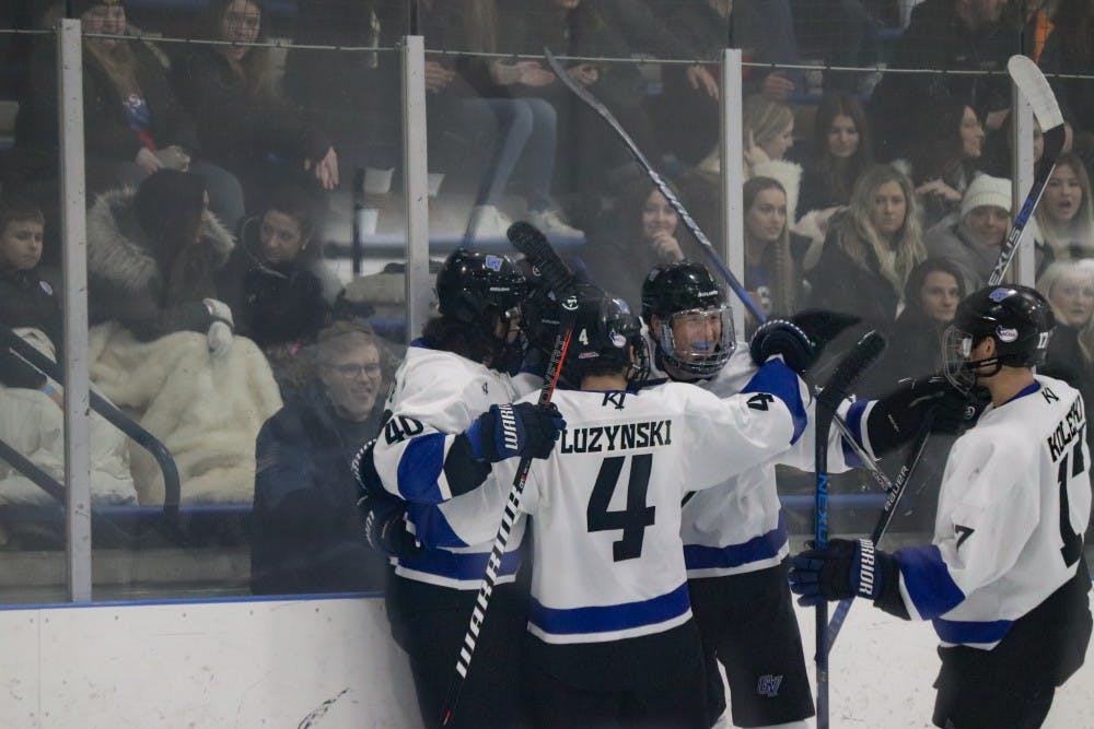 gvsu-men-s-ice-hockey-vs-msu-2019-rgb-15-of-20