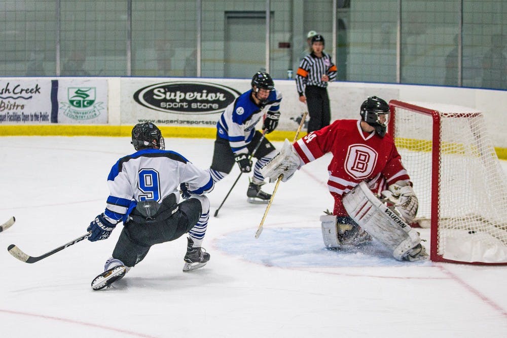 Grand Valley Lanthorn | GVSU men's club hockey looks sharp in weekend ...