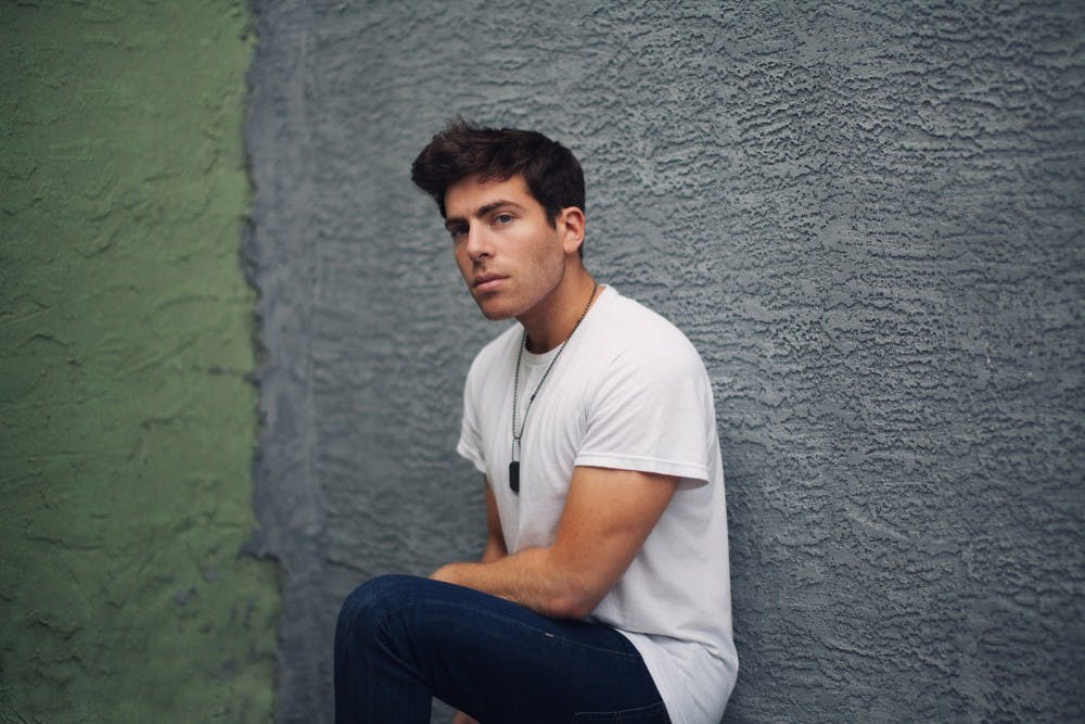hoodieallen_rgb_01