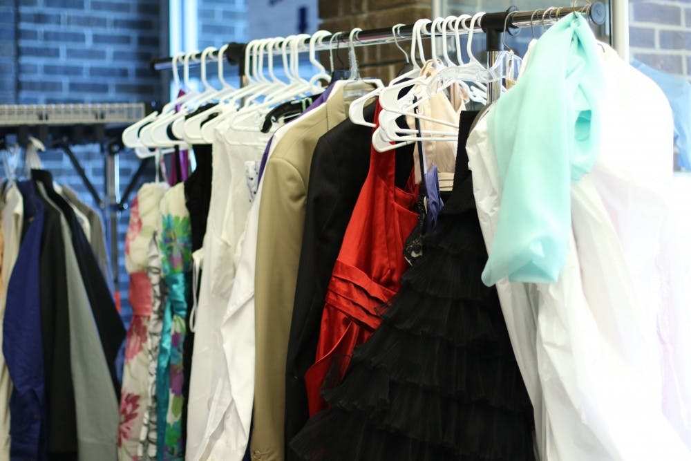 greekcloset_rgb_05