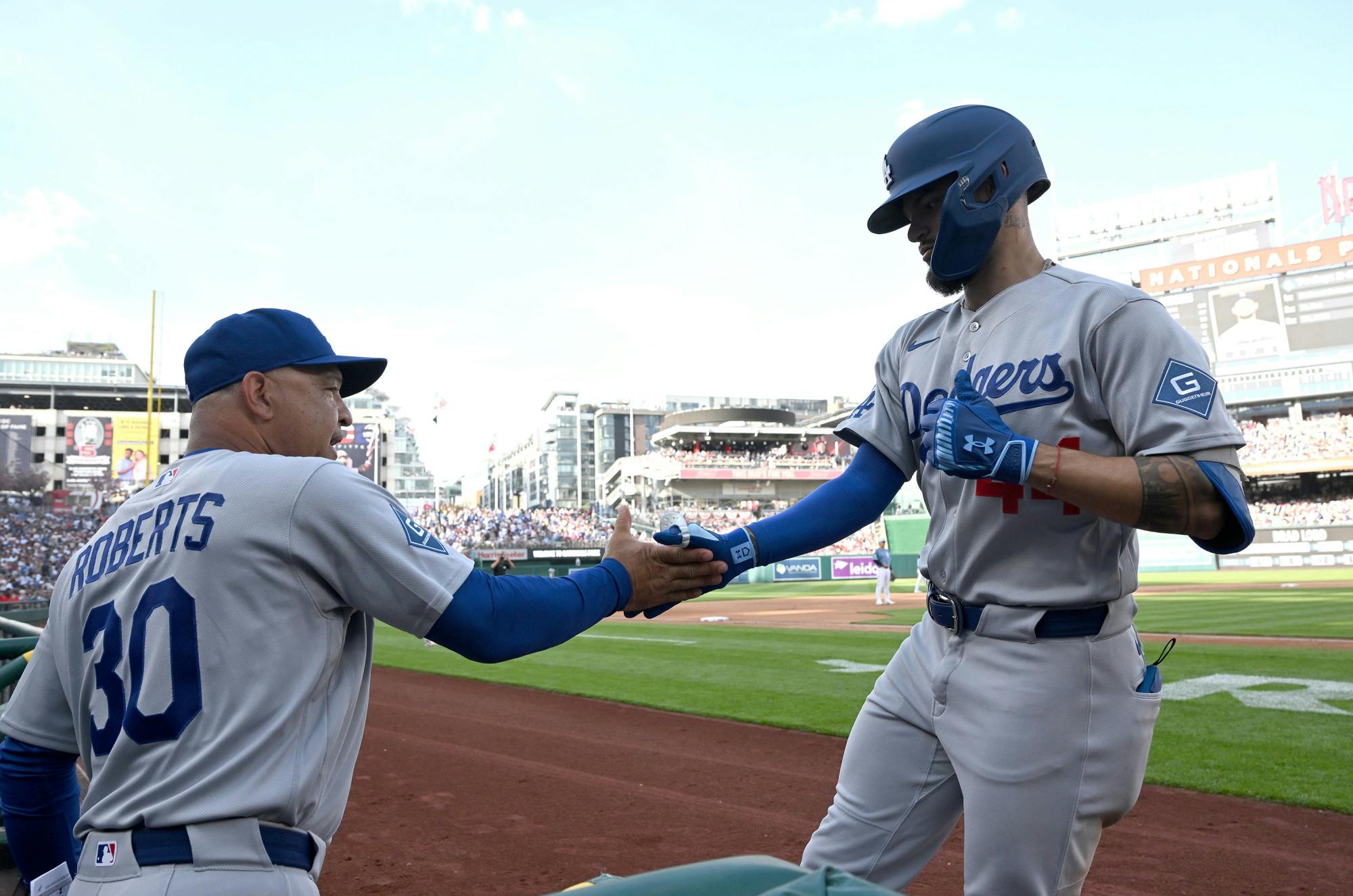 SPORTS-BBN-DODGERS-NATIONALS-GET