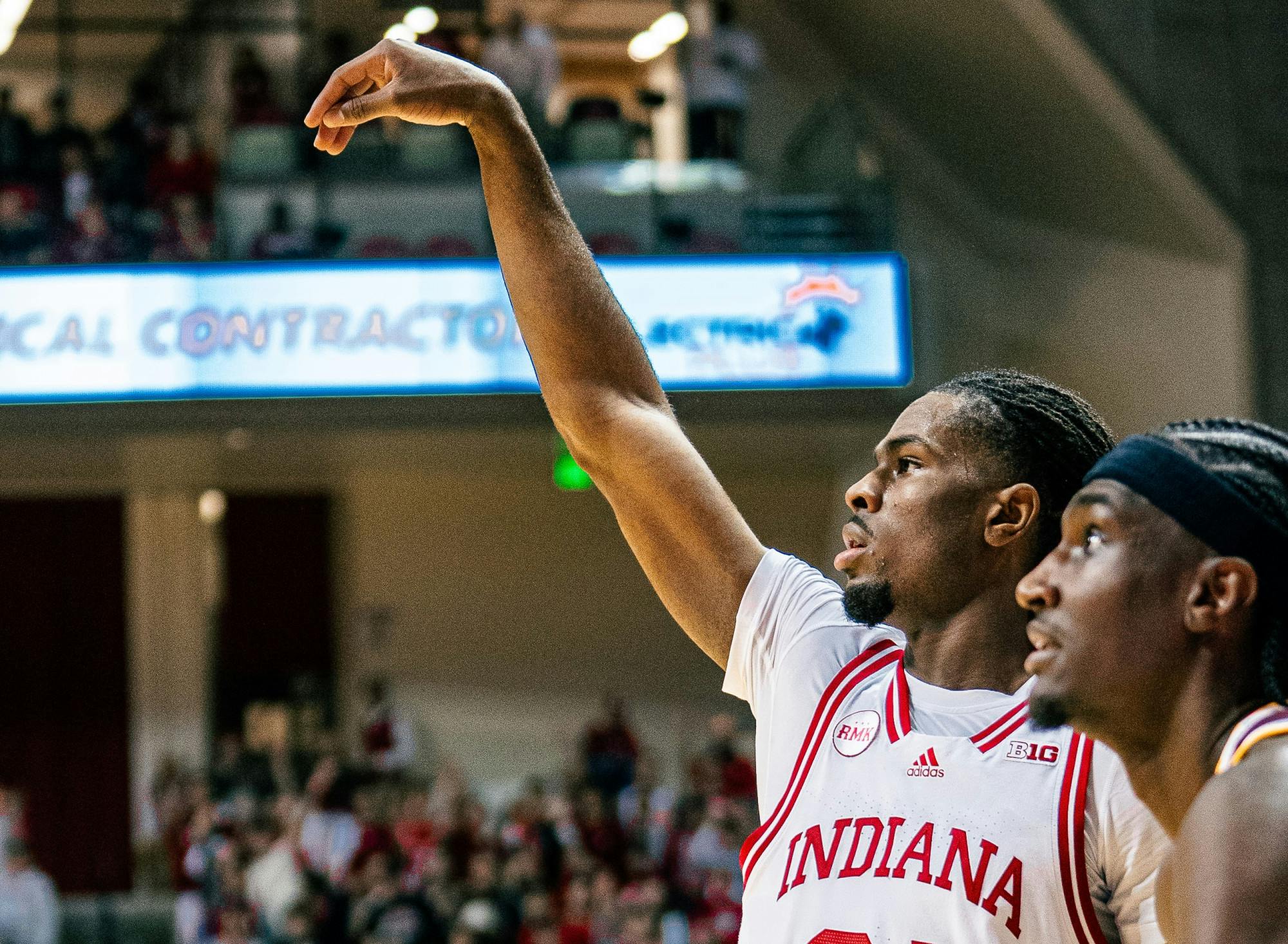 Galloway, Mgbako continue lateseason hot streaks in win over Minnesota