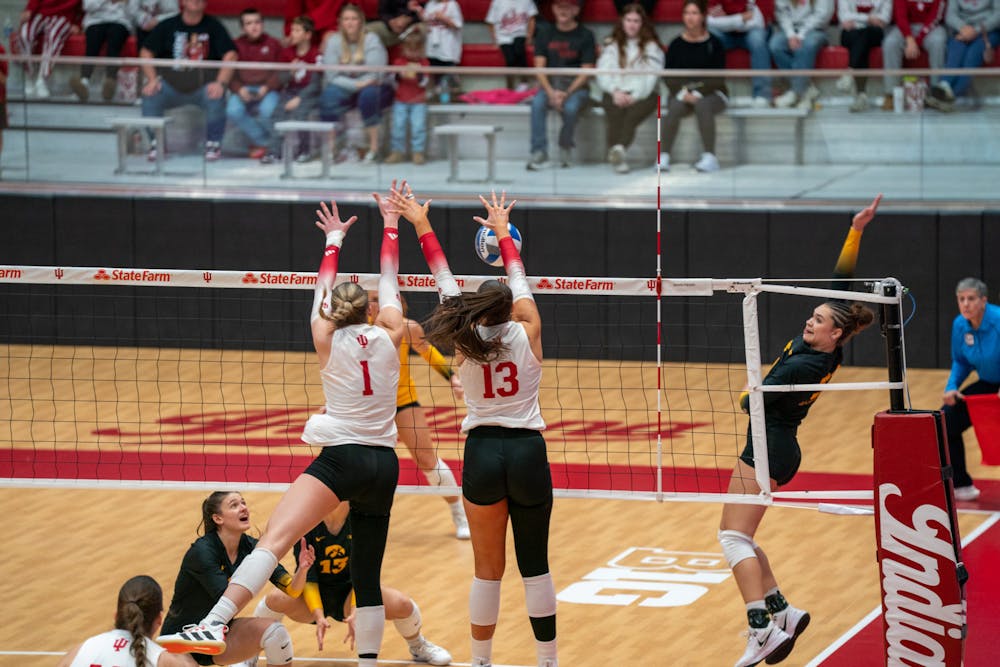 <p>Madi Sell (left) and Avry Tatum go up for a block during Indiana&#x27;s match against Iowa on Nov. 7, 2025. (HN photo/Braydn Gleason)</p>