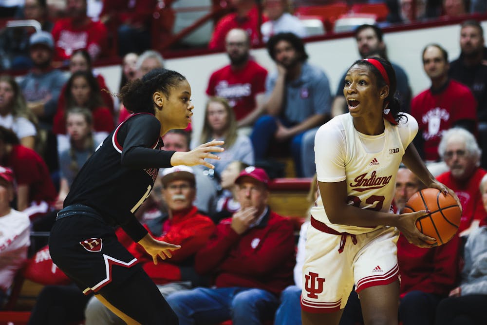 Chloe Moore-McNeil directs teammates during Indiana's loss to Harvard on Nov. 8, 2024. (HN photo/Weber Michell)