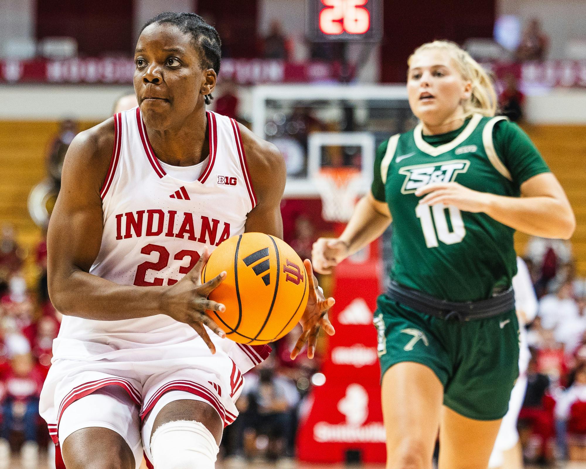 iu wbb-32.jpg