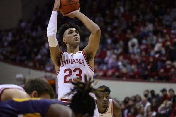 293A1962-scaled-e1640227881435