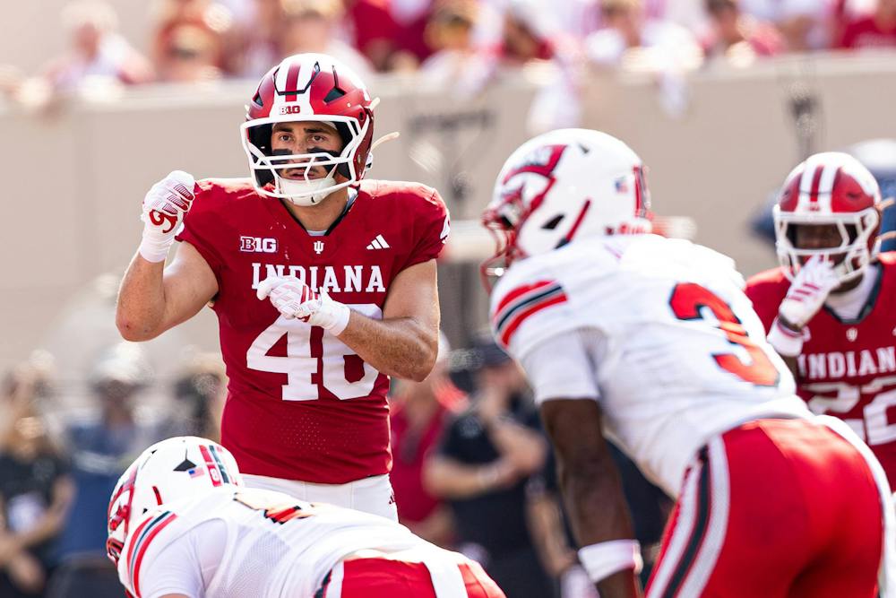 BLOOMINGTON, INDIANA — SEPTEMBER 19, 2026 — Indiana Linebacker Isaiah Jones (46) makes a hand signal during a game against the Western Kentucky Hilltoppers at Merchants Bank Field at Memorial Stadium in Bloomington, Indiana — (Photo by Brady Owen / The Hoosier Network)