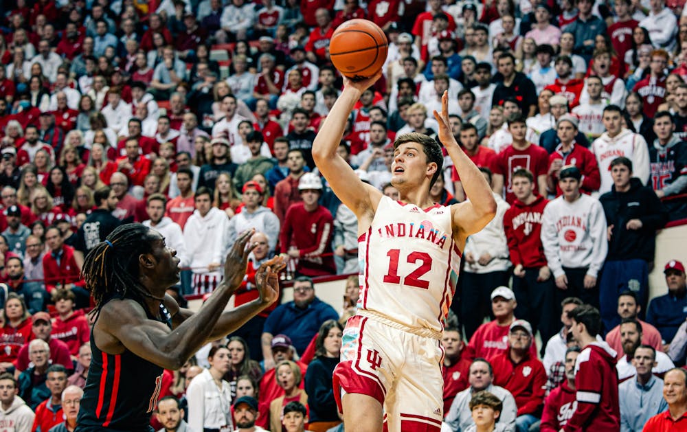 Miller Kopp attempts a shot during Indiana's win over Rutgers on Feb. 7. (HN photo/Cam Schultz)
