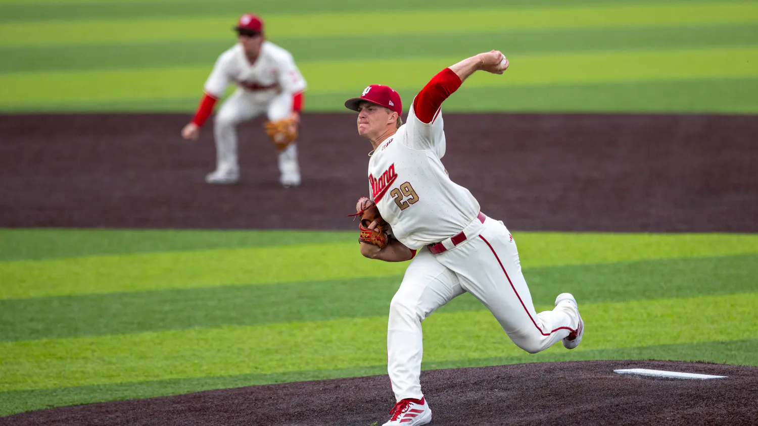 Tony Neubeck delivers a pitch during Indiana's win over Abilene Christian on April 17, 2026. (HN photo/Lauren McKinney)