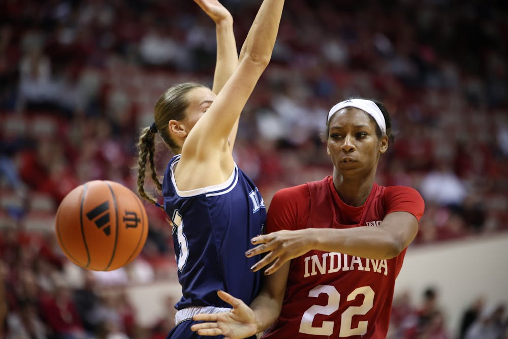 Chloe Moore-McNeil passes the ball during Indiana's win over Maine on Dec. 1, 2024. (HN photo/Jaren Himelick)