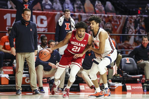 Jerome-drives-against-Illinois-122620