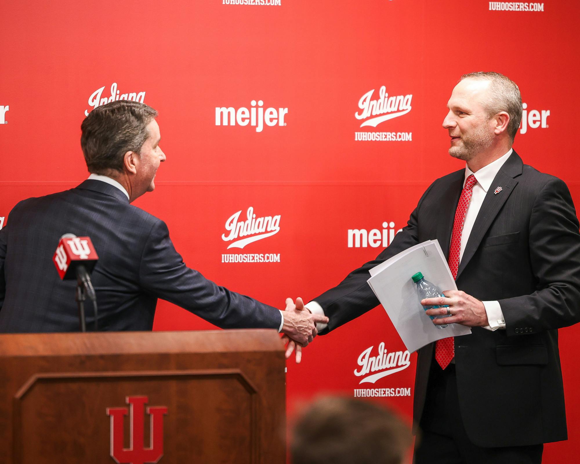 Darian DeVries Presser-7.jpg