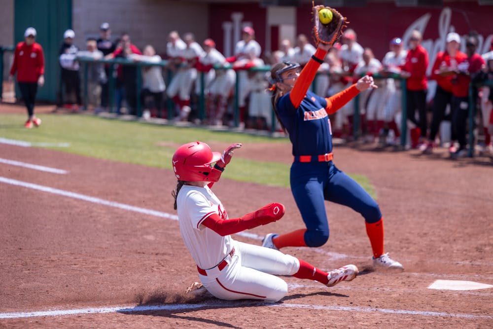 Madalyn Strader scores on a wild pitch during Indiana's win over Illinois on May 3, 2026. (HN photo/Lindsey Soet)