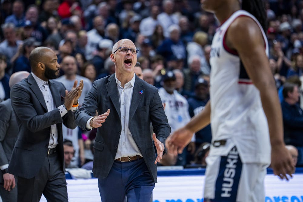 SPORTS-BKC-UCONN-APPOLL-GET