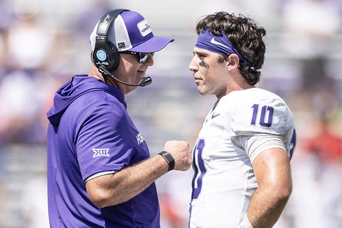 SPORTS-TCU-FOOTBALL-FUNDRAISING-FEND-OFF-1-FT.jpg