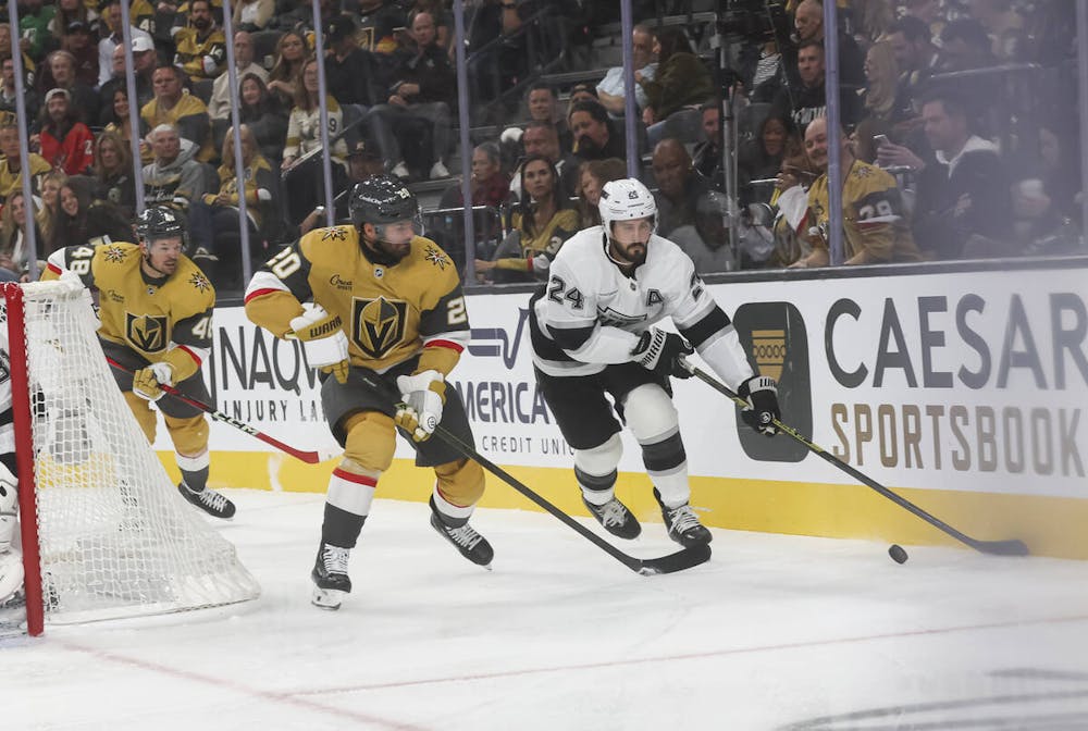 SPORTS-KNIGHTS-FORWARD-AFTER-SLOW-START-5-LV.jpg